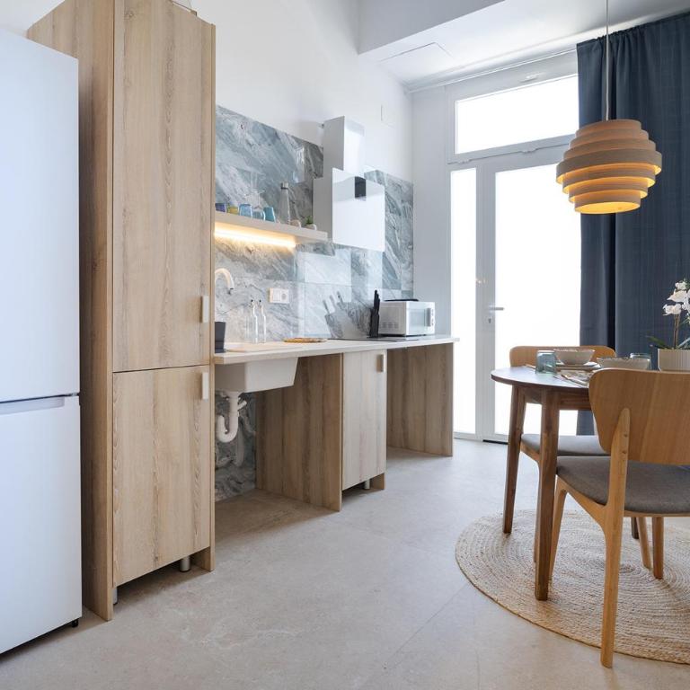 UY - Loft Valencia Acogedores y modernos estudios cerca de la estación Joaquín Sorolla - One-Bedroom Apartment - 15