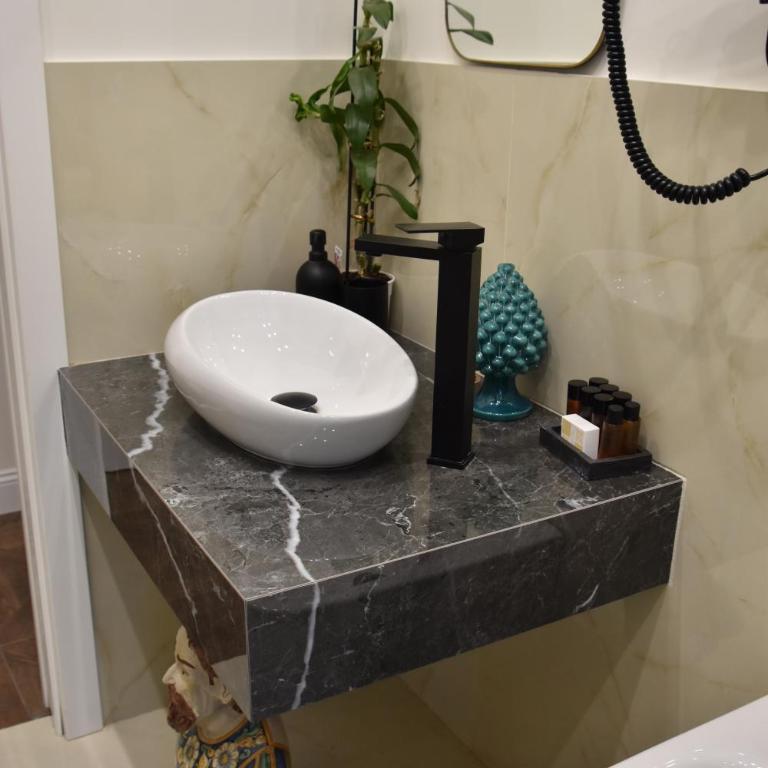 Gloeden House - Appartamento con 1 Camera da Letto e Balcone - 16