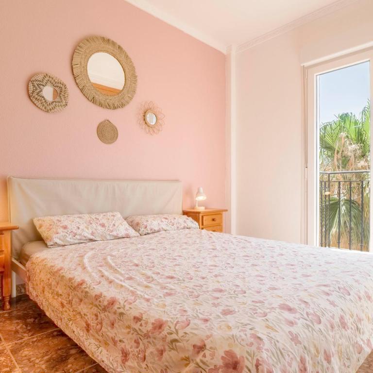 Apartment by the sea Casa Alba los Locos - Three-Bedroom Apartment - 10
