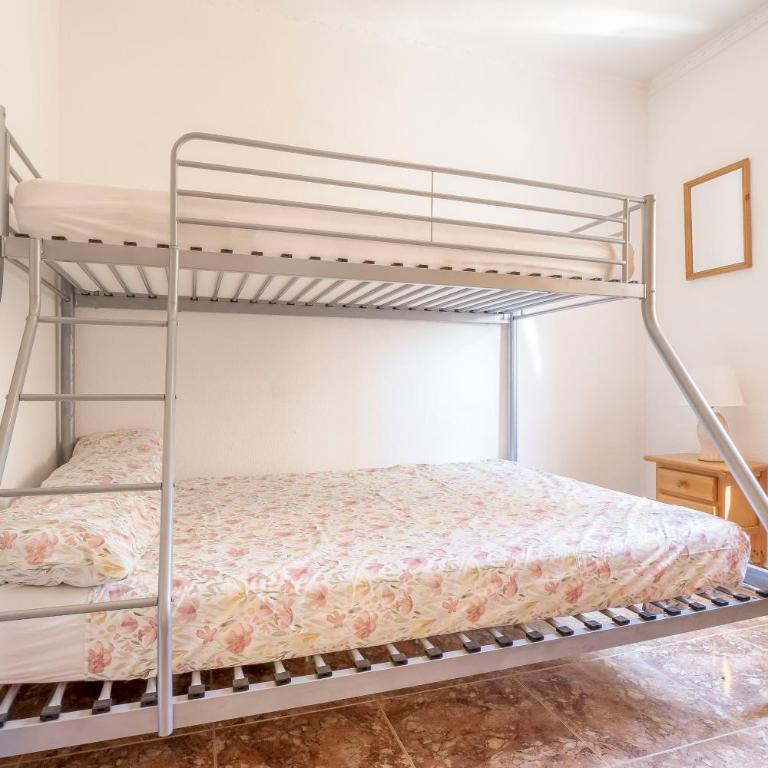 Apartment by the sea Casa Alba los Locos - Three-Bedroom Apartment - 17