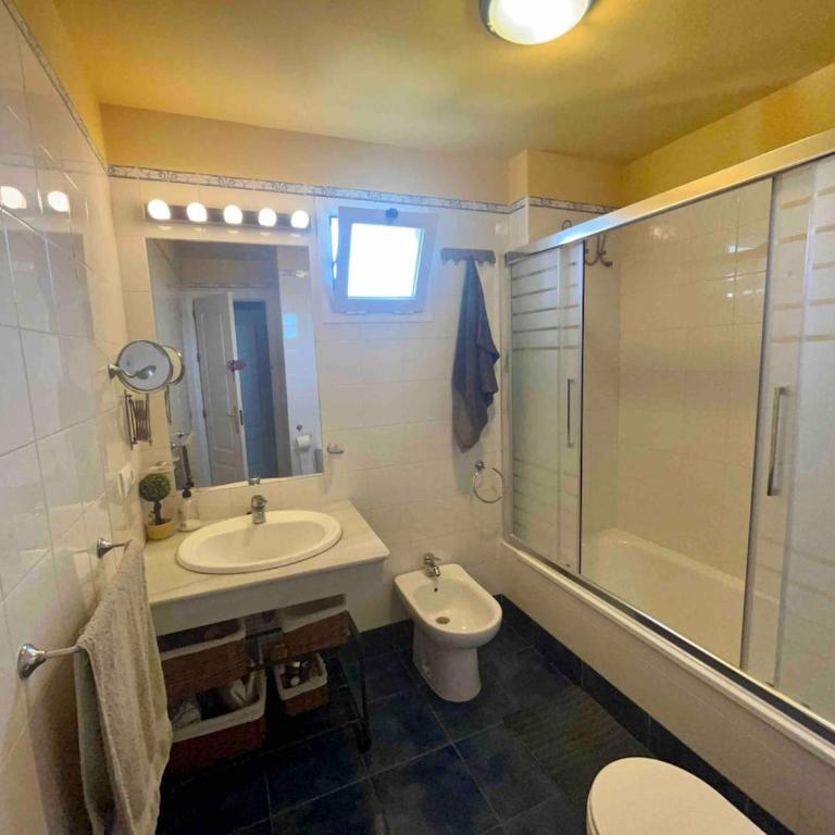 EXCLUSIVE APARTMENT 3 HAB Wifi - Three-Bedroom Apartment - 27