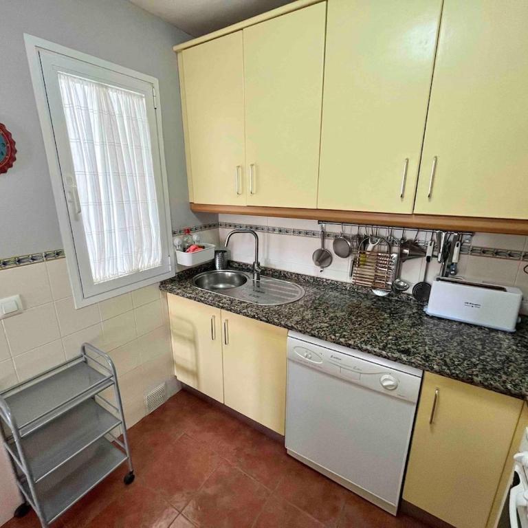 EXCLUSIVE APARTMENT 3 HAB Wifi - Three-Bedroom Apartment - 36
