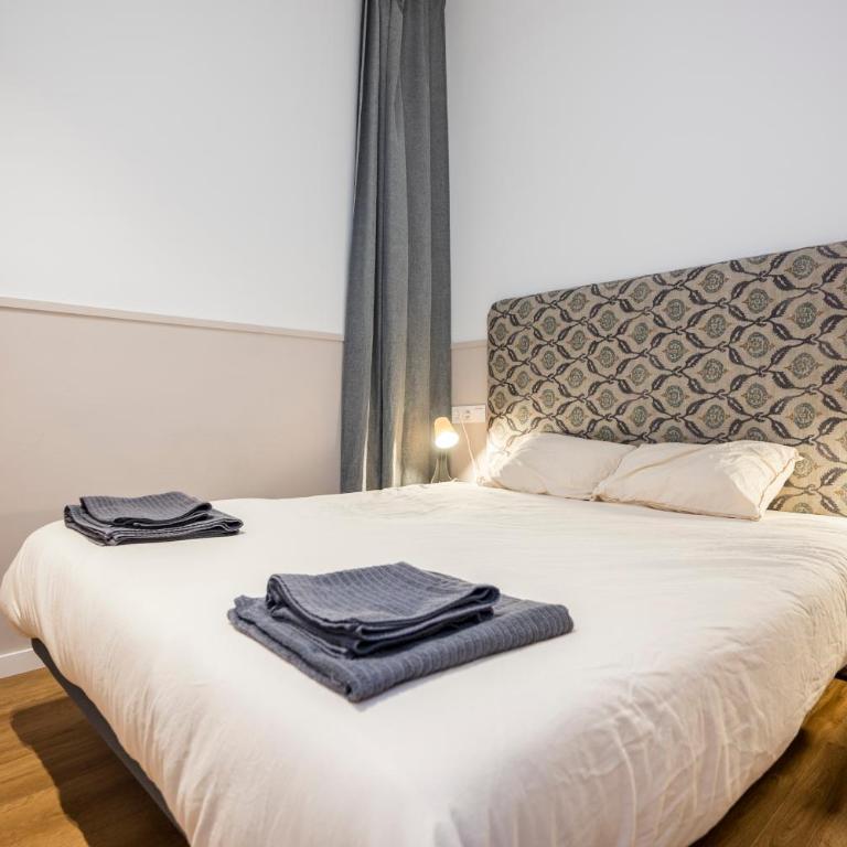 Confortable 2H y 1B Delicias-Madrid Rio B - Two-Bedroom Apartment - 13