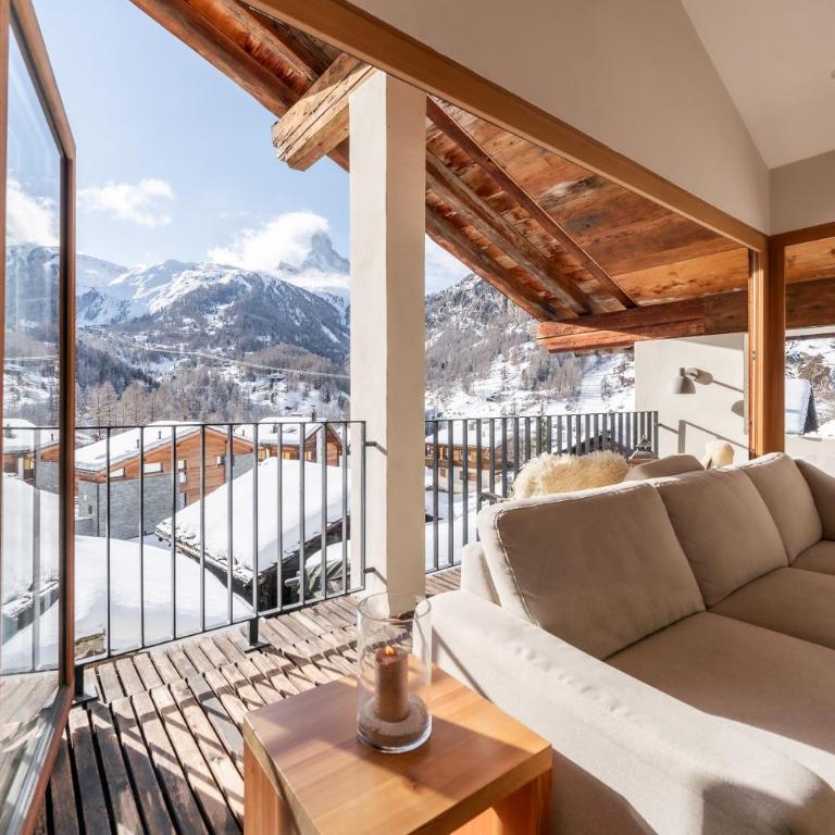 Sonnmatten Boutique Hotel & Apartments Zermatt - Apartment mit 3 Schlafzimmern - 2. Etage mit Balkon und Blick auf das Matterhorn - 17