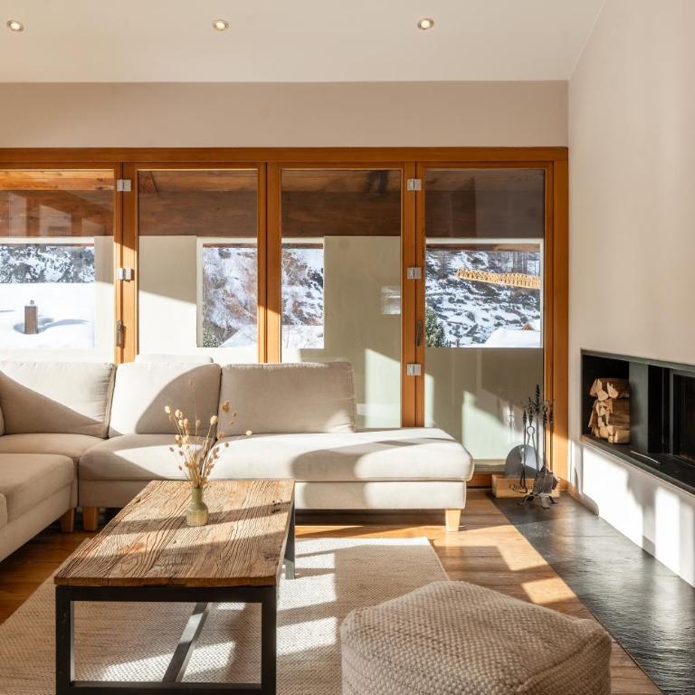 Sonnmatten Boutique Hotel & Apartments Zermatt - Apartment mit 3 Schlafzimmern - 2. Etage mit Balkon und Blick auf das Matterhorn - 6