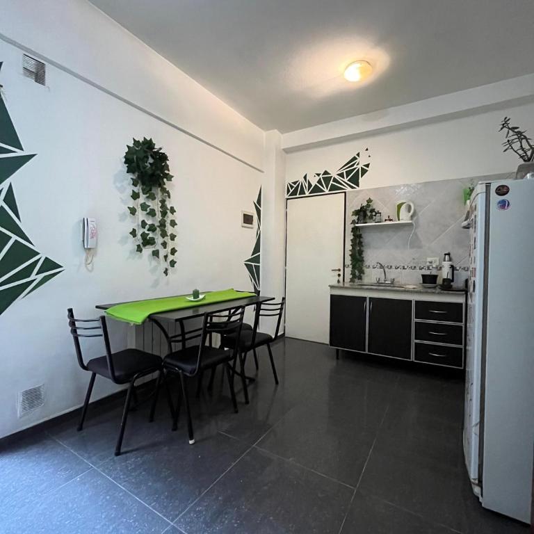 Depto en Villa Carlos Paz para 4 personas - Piscina y cochera - Apartamento de 1 dormitorio - 1