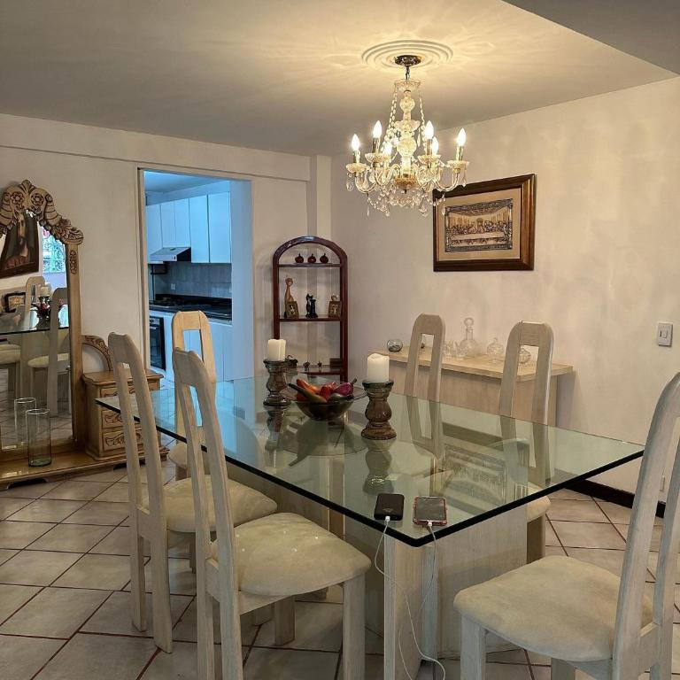Espacioso apartamento en el corazón de Medellín - Apartamento - 21