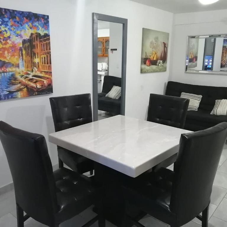 Casa completa en Escobedo NL - Two-Bedroom House - 14