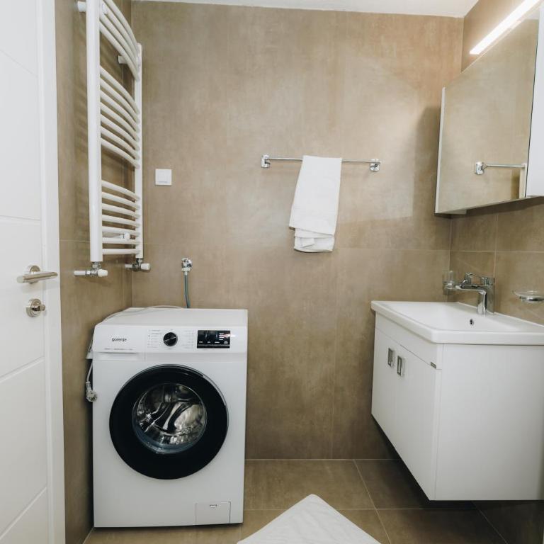 LUST PREMIUM Apartments IV CENTER PARK - One-Bedroom Apartment with Terrace - 14