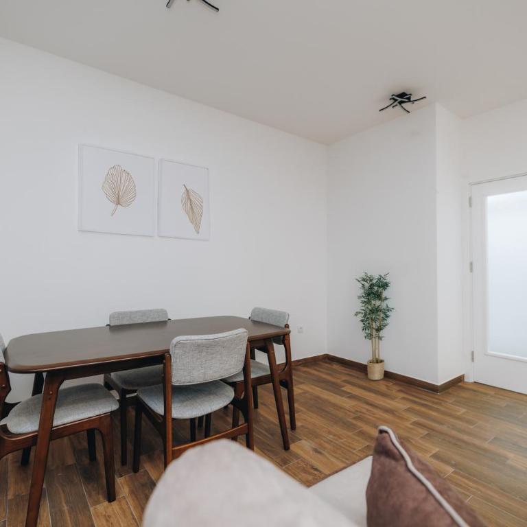 LUST PREMIUM Apartments IV CENTER PARK - Deluxe One-Bedroom Apartment with City View - 16
