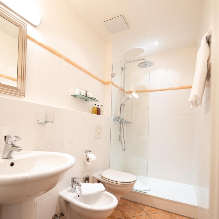 Hotel Drei Raben - Doppelzimmer - 18