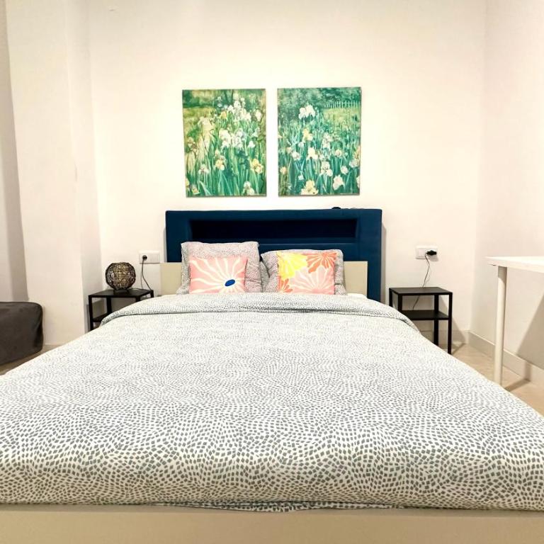 Soho Boho Apartments - with sunny rooftop terrace and fiber optic internet - Apartment - 11