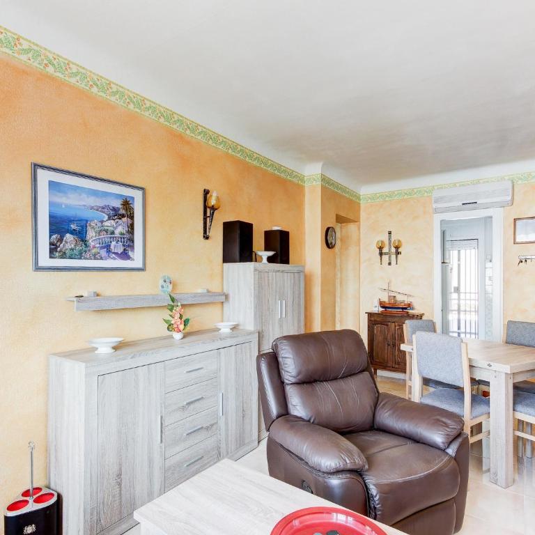 Apartment in Rosas near Platja dels Palangrers - Two-Bedroom Apartment - 7