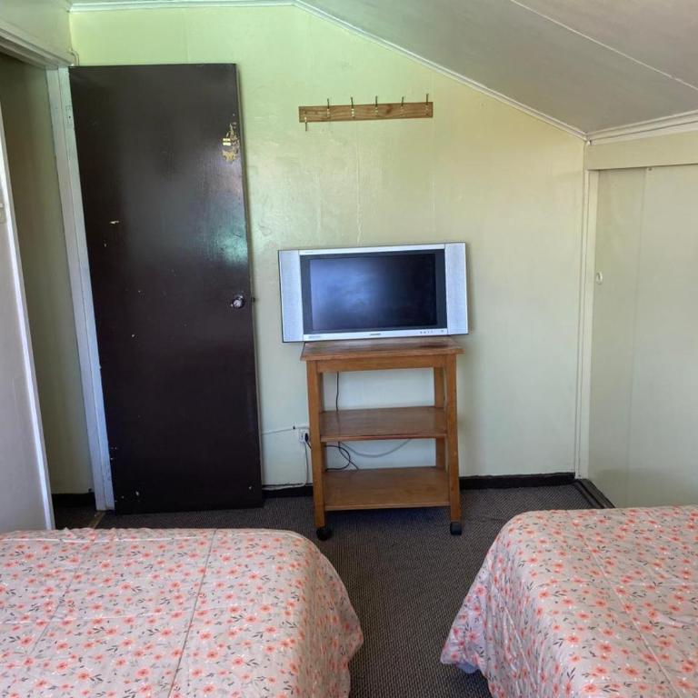 Departamento gris - Three-Bedroom Apartment - 16