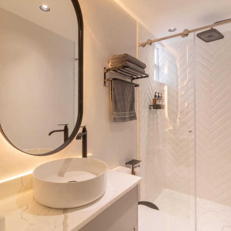 Luxury penthouse with Jacuzzi and AC, North Medellin - Apartamento de 1 dormitorio - 19