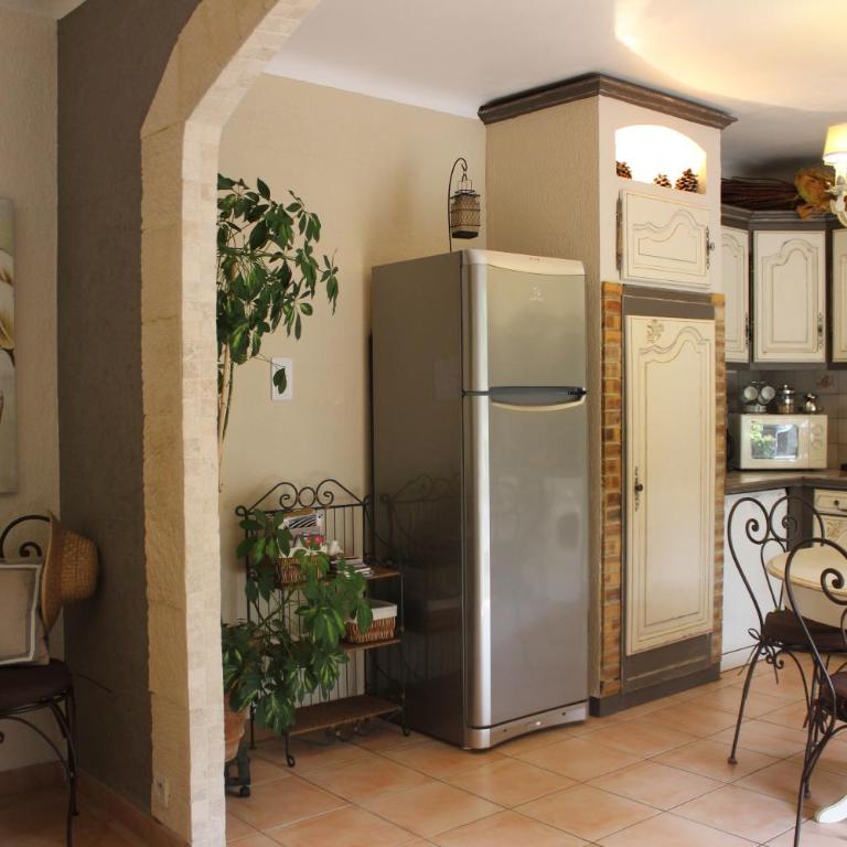 Gîtes maisons de vacances Domaine la Chamade Carpentras - Maison de Vacances (5 Adultes) - 37