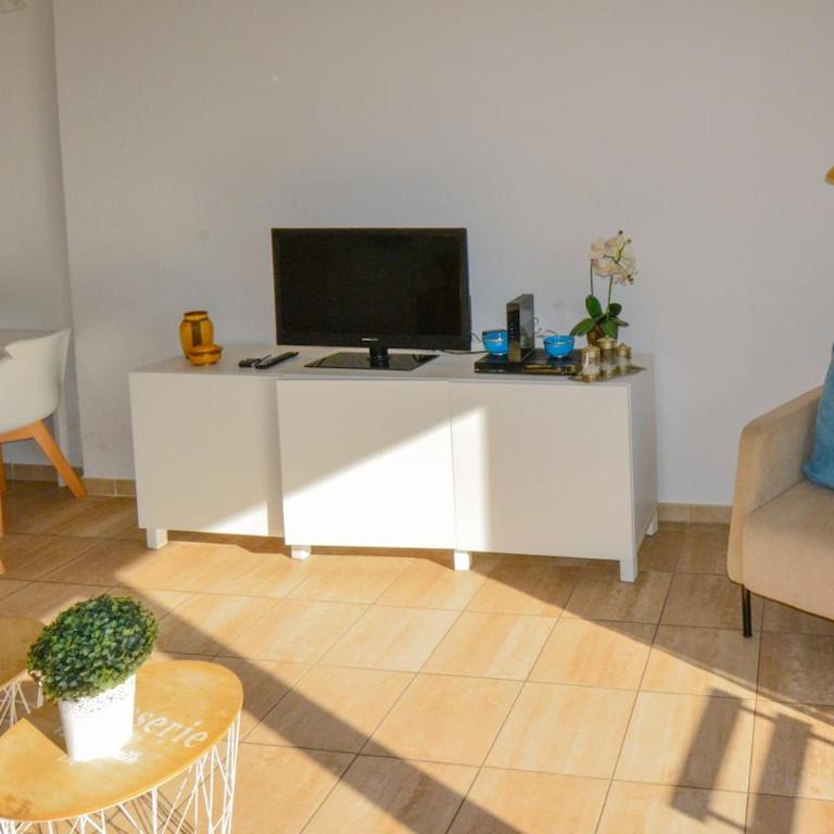 Port Marianne avec terrasse et parking gratuit - Apartment mit 1 Schlafzimmer - 5