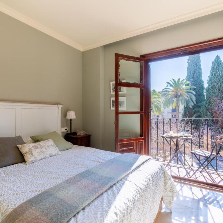 SF Apartamento con balcones con vistas al Hotel Alfonso XIII y a la Universidad - Two-Bedroom Apartment - 12