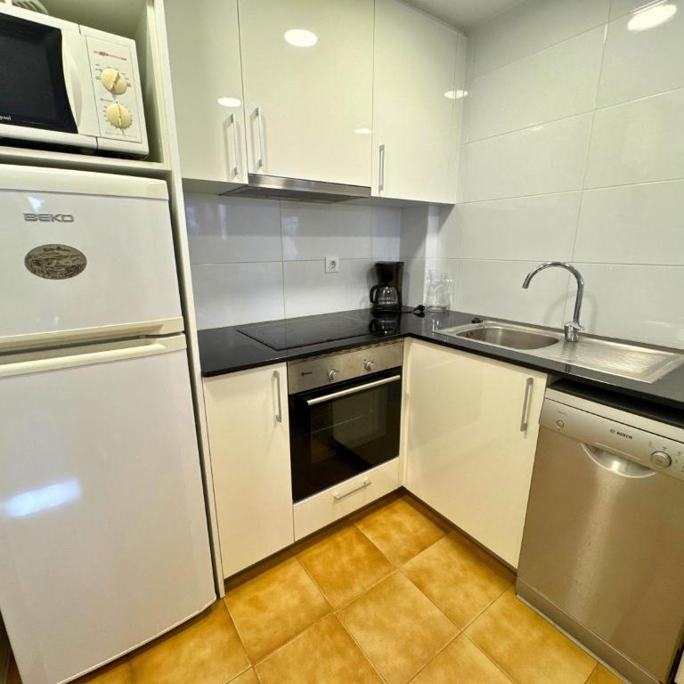 IBR- PLATJA de ROSES 228 - Apartment with Terrace - 12