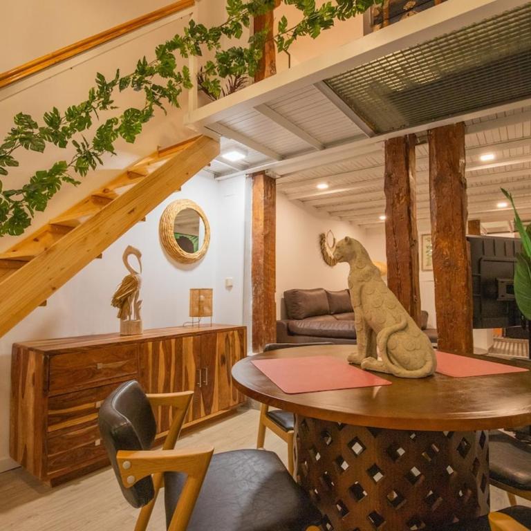 Acogedor loft duplex en Malasaña - One-Bedroom Apartment - 4