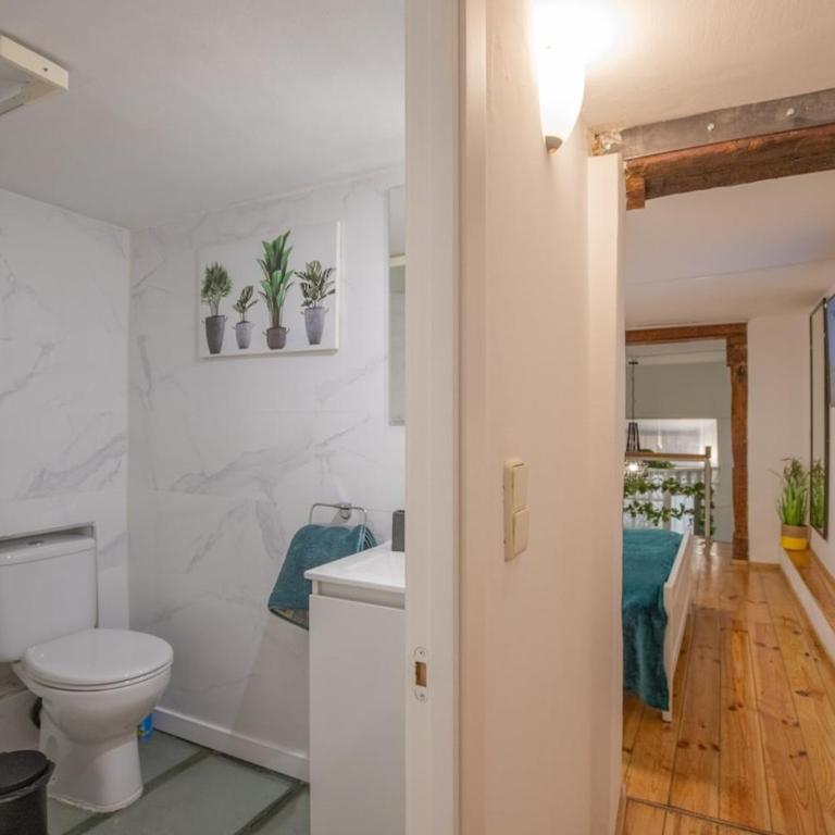 Acogedor loft duplex en Malasaña - One-Bedroom Apartment - 10