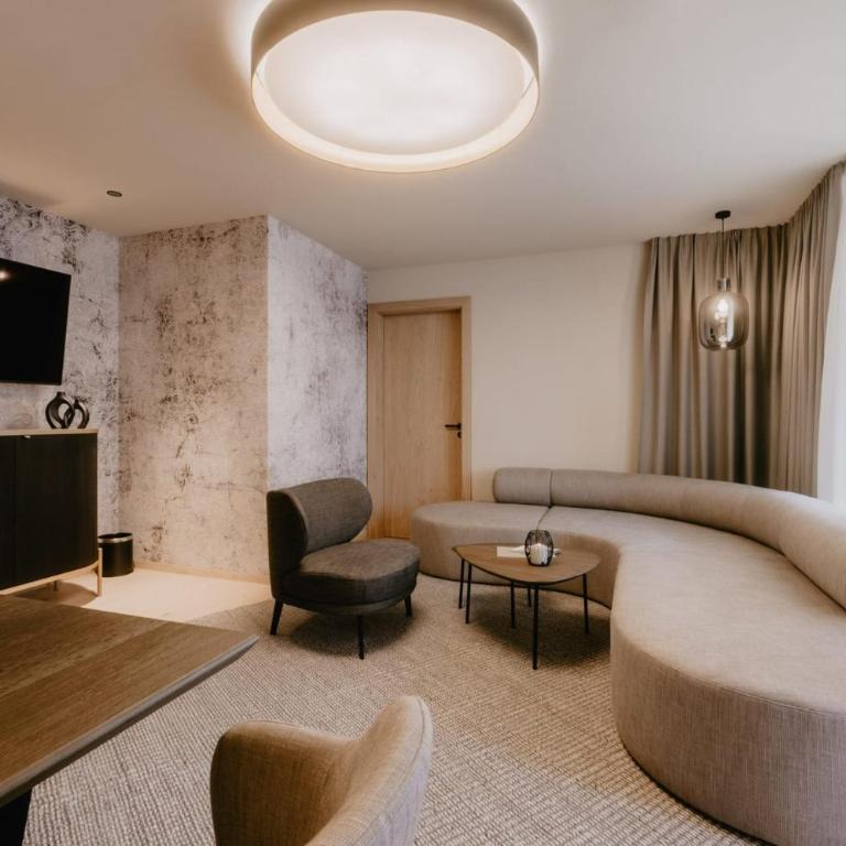 Hotel Berghof - St Johann in Salzburg - Top Familiensuite - 4
