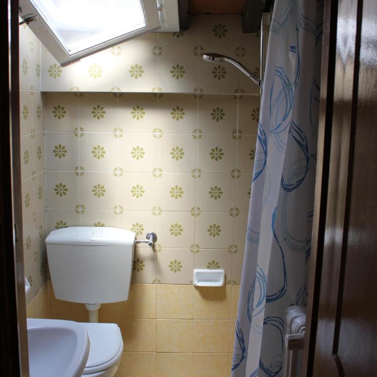 Hotel San Lorenzo - Single Room with Shared Bathroom - 2