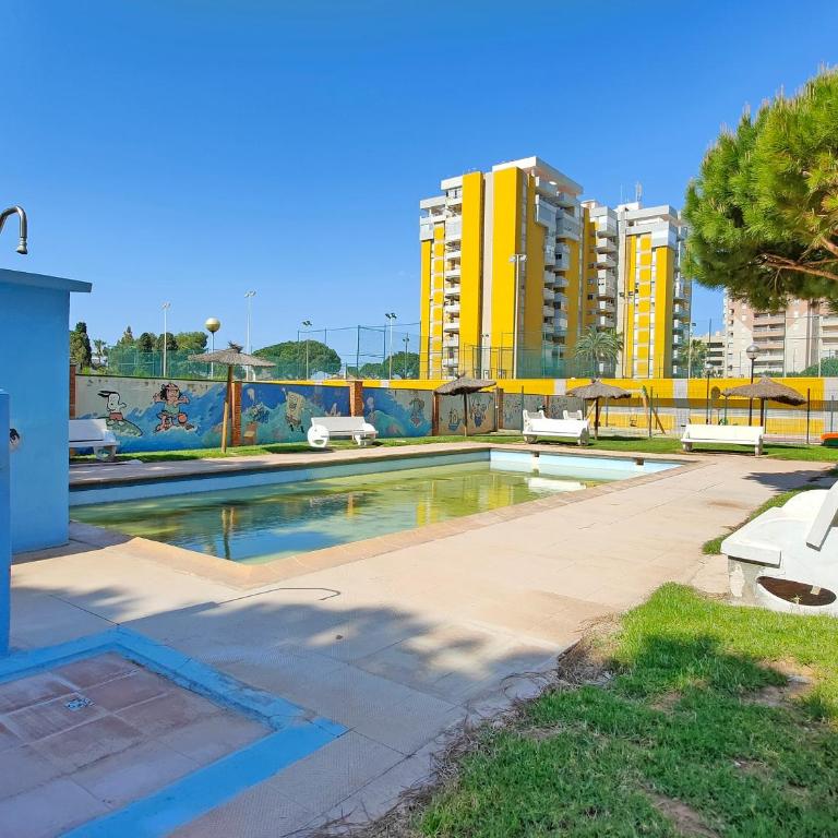 Global Vacacional, Apartamento de 3 habitaciones en urbanización cerca del mar - Three-Bedroom Apartment with Private Pool - 26