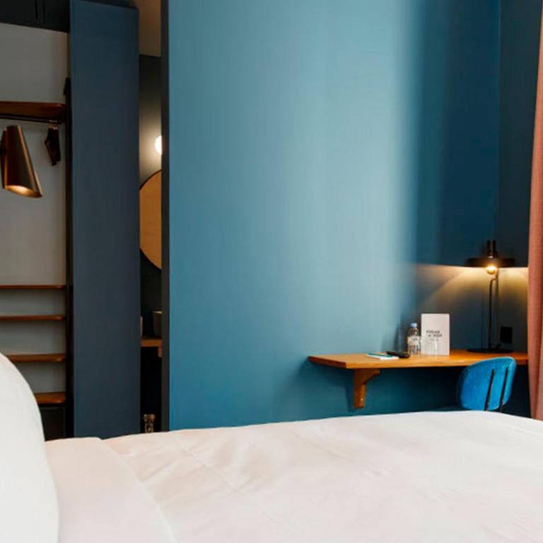 Hôtel Edgar & Achille - Habitación con cama extragrande. - 6