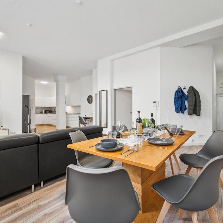 Yello Homes - Loft - Airport & Messe 6 Betten & Wifi - Two-Bedroom Apartment - 5