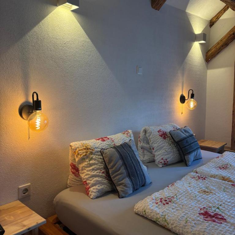 Bed & Breakfast - K2 Brunnen Haus - Familienzimmer - 4