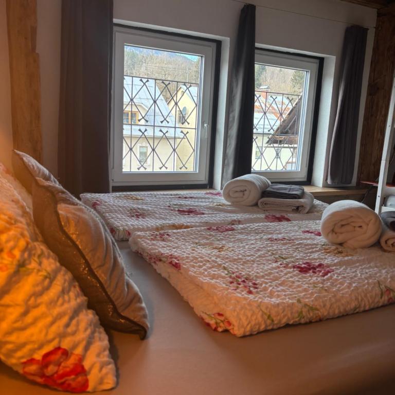 Bed & Breakfast - K2 Brunnen Haus - Familienzimmer - 3