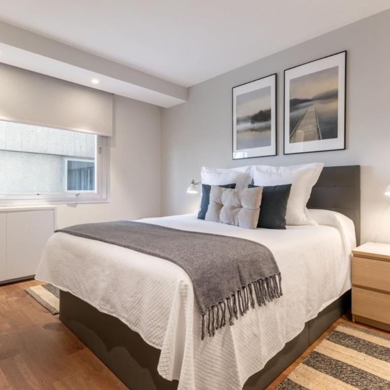 Stylish 1BR Apartment with City Views – Colón - One-Bedroom Apartment - 3