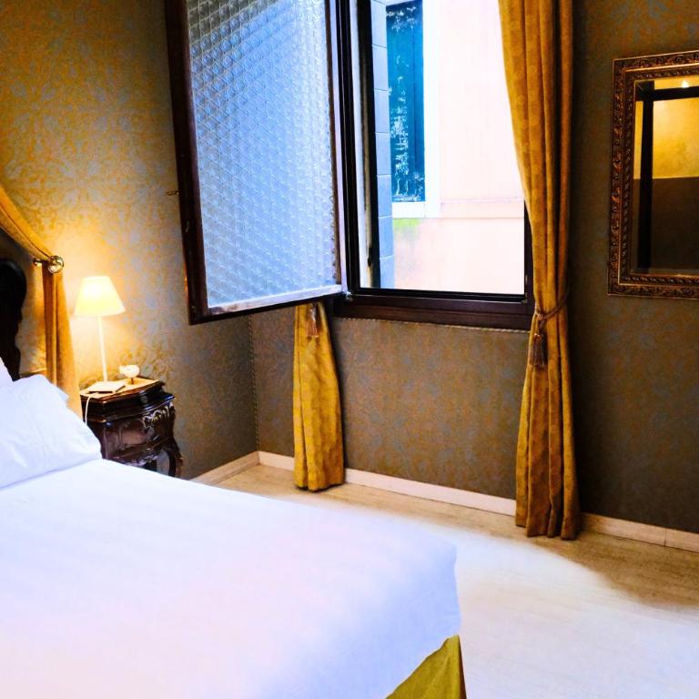 ll H O T E L S A N G A L L O ll - Deluxe Room with View - 8