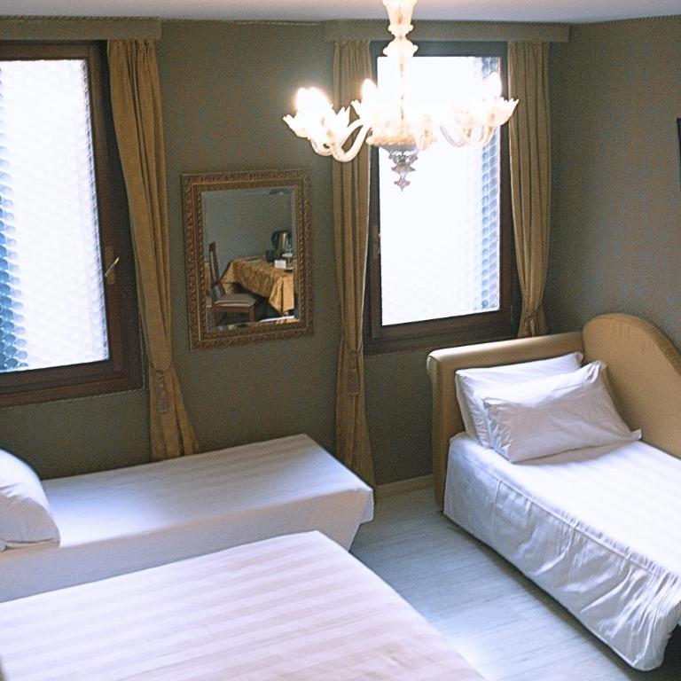 ll H O T E L S A N G A L L O ll - Deluxe Room with View - 12