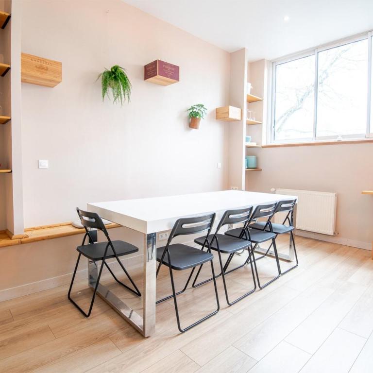 Le Pic-Paris - Standard Double Room with Shared Bathroom - 7