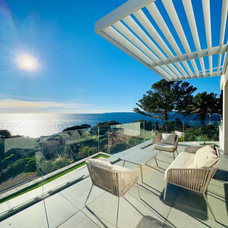 Appartement vue mer, piscine, 150m de la plage, Les Issambres - Appartement 2 Chambres avec Terrasse et Vue sur la Mer - 2
