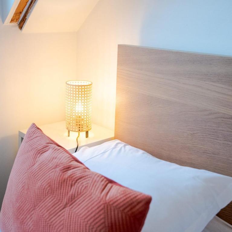 Le Pic-Paris - Standard Double Room with Shared Bathroom - 7