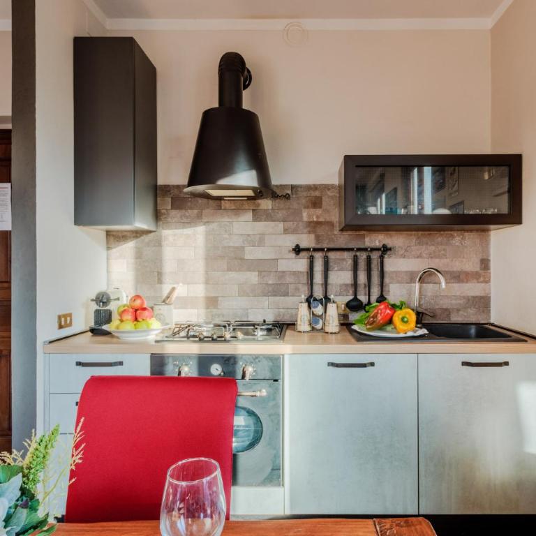 Casa Tofanelli, a Smart Apartment with Terrace - One-Bedroom Apartment - 12