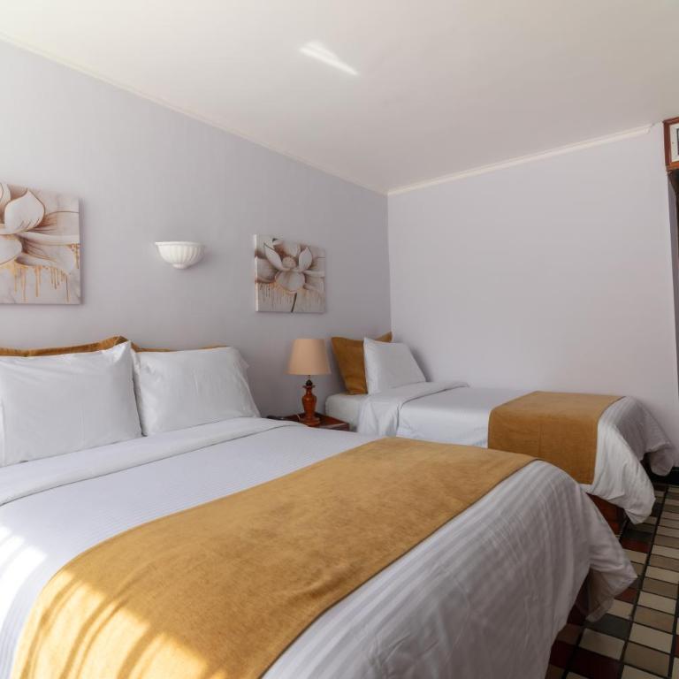 Hotel Bahia Cartagena - Classic Triple Room - 3