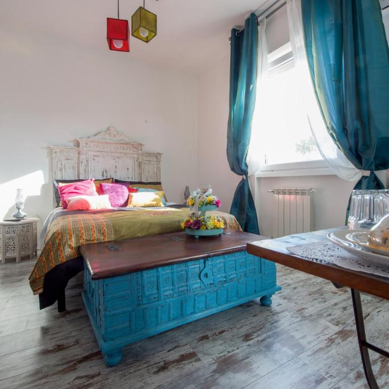 Letto e Latte Roma Guest House - Camera Matrimoniale con Bagno Privato - 1