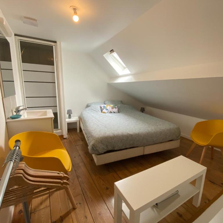 Duplex quartier calme et parking gratuit - Maison 1 Chambre - 2