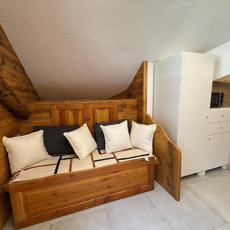 Tiny Charming Apartment close to the ski slopes - Studio Apartment - 2