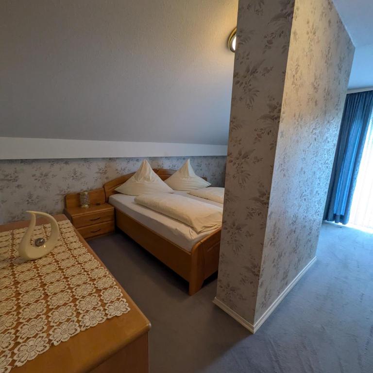 Pension Dornröschen - Familienzimmer mit Balkon - 1