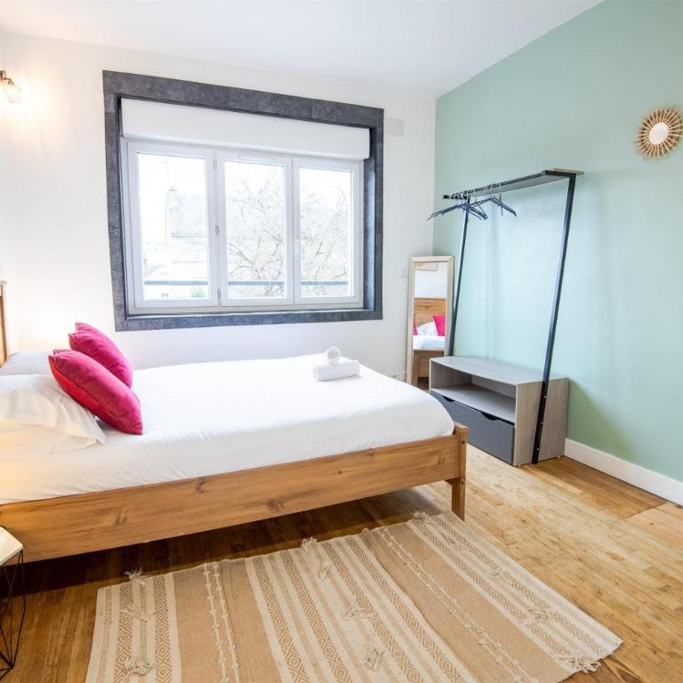 Le Pic-Paris - Standard Double Room with Shared Bathroom - 10