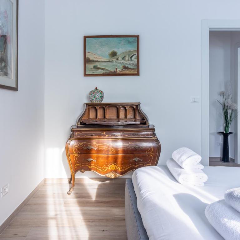 HouSmart Donato Creti 75 - Two-Bedroom Apartment - 32