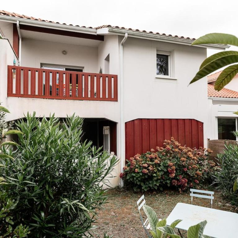 Maison de vacances Navarrosse - Maison 2 Chambres - 22