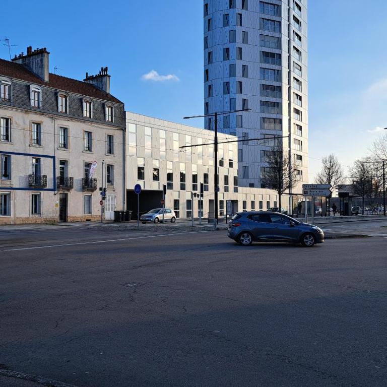 L'indigo, 4-6 pers, 2ch-2sdb, proche cité de la gastronomie - Apartamento de 2 dormitorios - 10