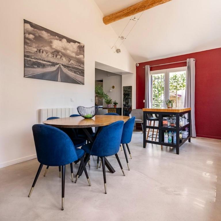 Maison de Charme en Provence avec jardin et piscine - Maison 2 Chambres - 13