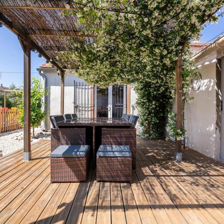 Maison de Charme en Provence avec jardin et piscine - Maison 2 Chambres - 4